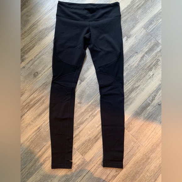 Alo Sheer Detail Black Leggings - Picture 8 of 12